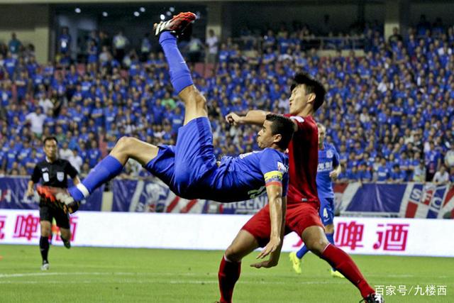 费伦茨瓦罗斯扳回一城，皇马目前2-1领先